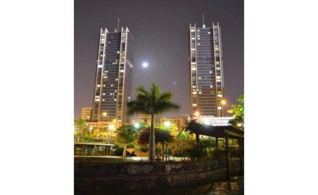 Luxury Flat In Skyscraper Apartment Santa Cruz de Tenerife Bagian luar foto